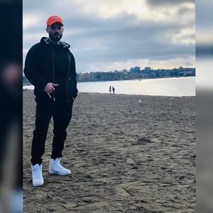 Meet your Posher, Javier